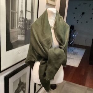 Green shawl or couch  soft ARMY GREEN